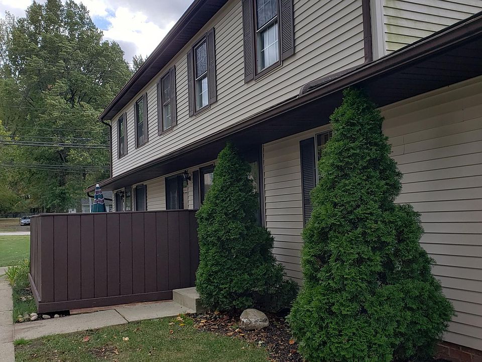 1st image of 17214 Sheldon Ct #49A