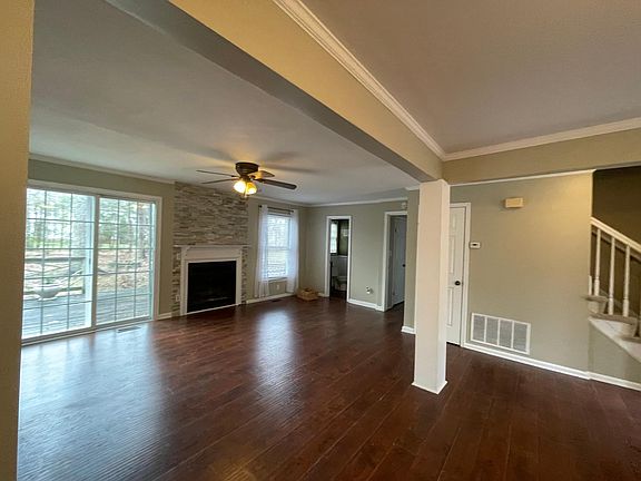 2nd image of 236 Robertson St