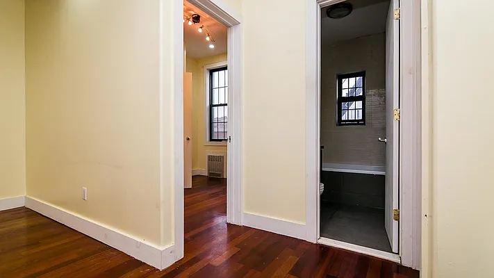 Rented by Nooklyn NYC LLC | media 10