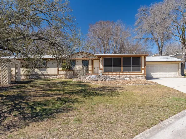 401 Stone Oak St, Ingram, TX 78025