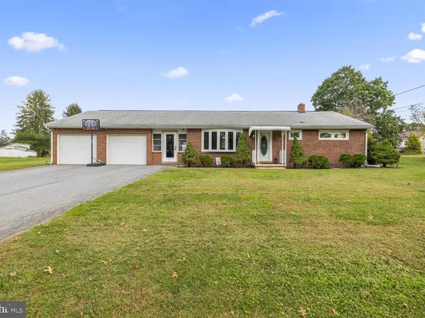3 Della Ln, Boonsboro, MD 21713
