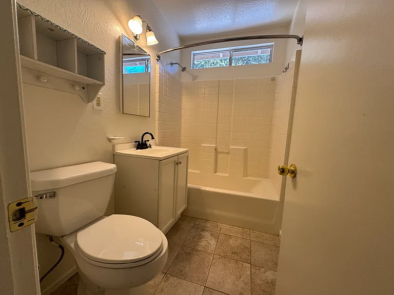 8130 San Clemente Ave — Photo 11