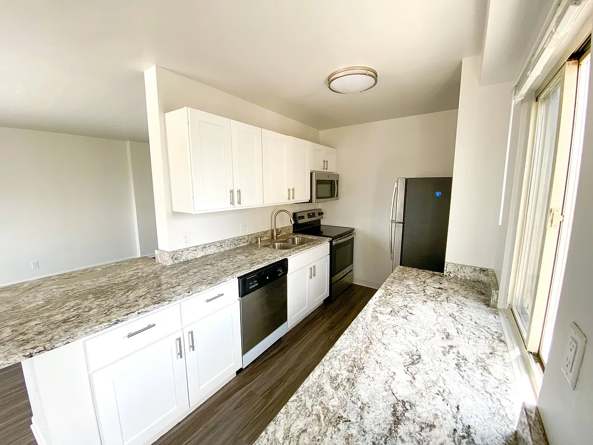 Floor plan 2 Bed / 1.5 Bath