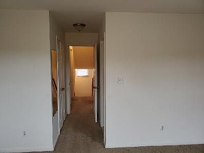 5th image of 1220 N Vernon St