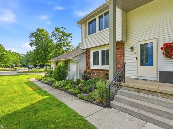 10125 Driftwood Cv APT E, Aurora, OH 44202