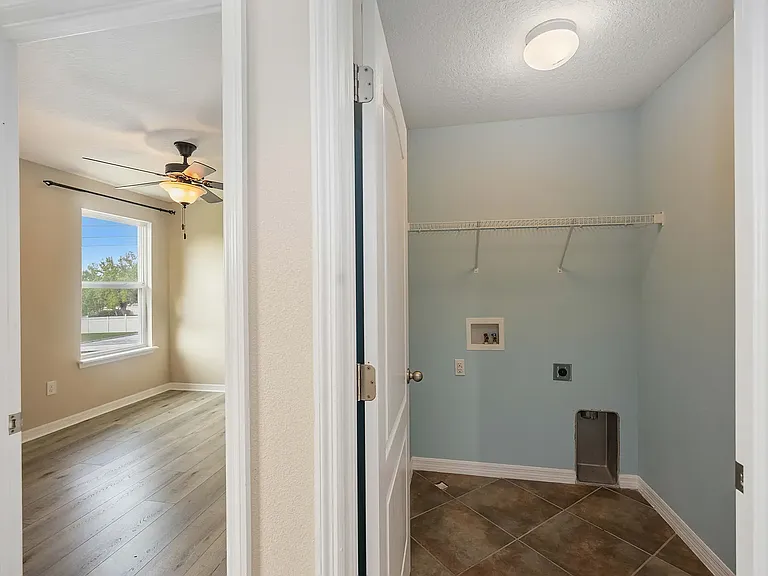 3937 King Bridge Pl — Photo 33