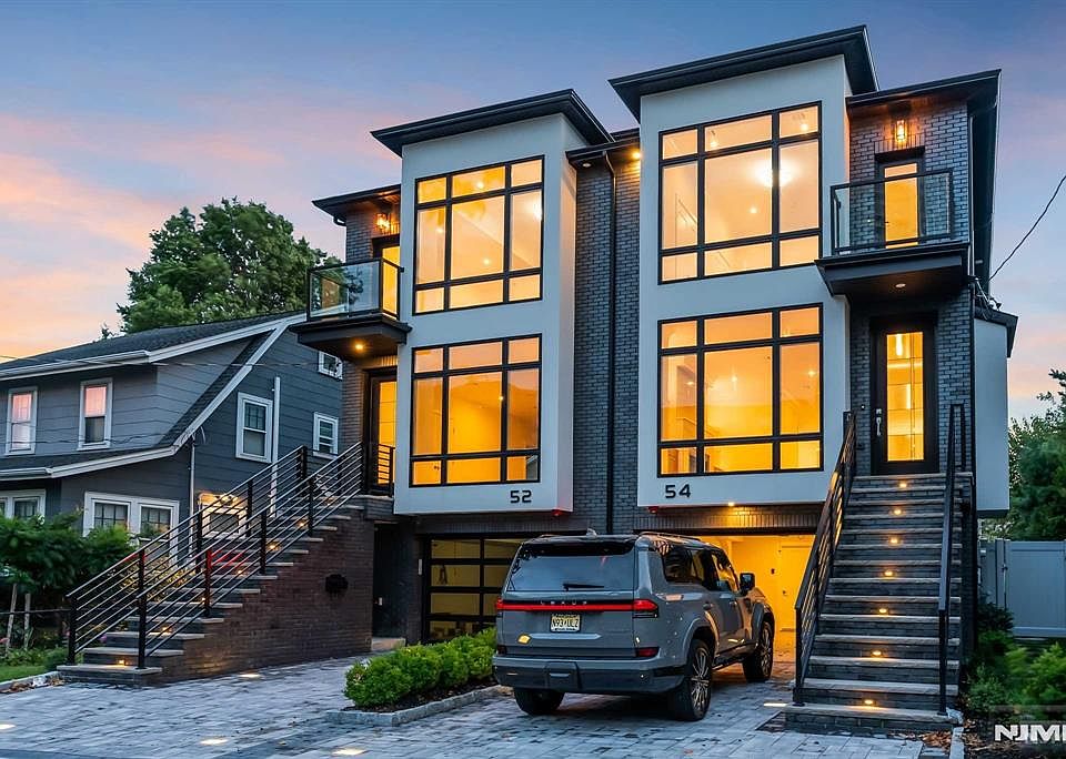 1st image of 54 Knox Ave
