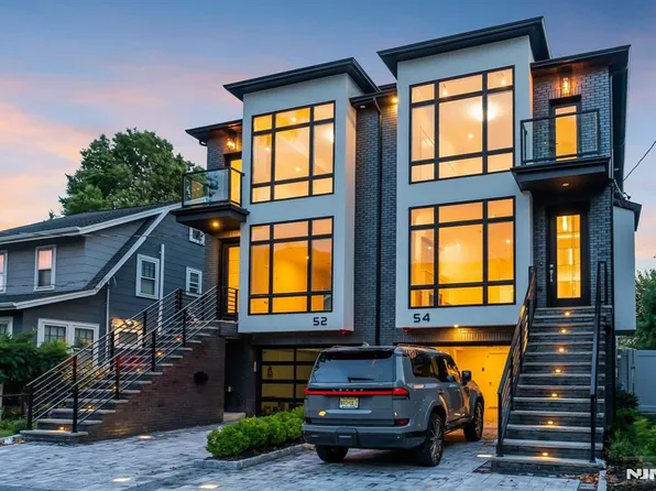 54 Knox Ave, Cliffside Park, NJ 07010