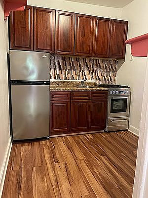 2nd image of 208 E 84th St APT 3C