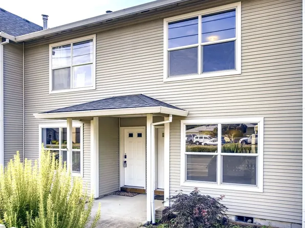 14134 E Burnside St APT 3, Portland, OR 97233