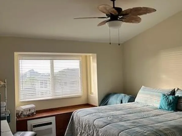 75-6009 Alii Dr APT P22, Kailua Kona, HI 96740