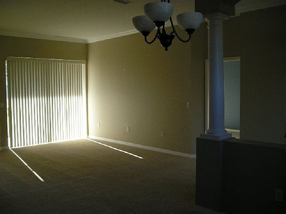 4th image of 16709 Amberhill Ln
