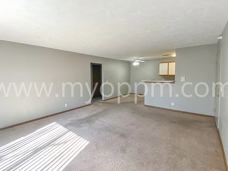 8003 S 48th St — Photo 3