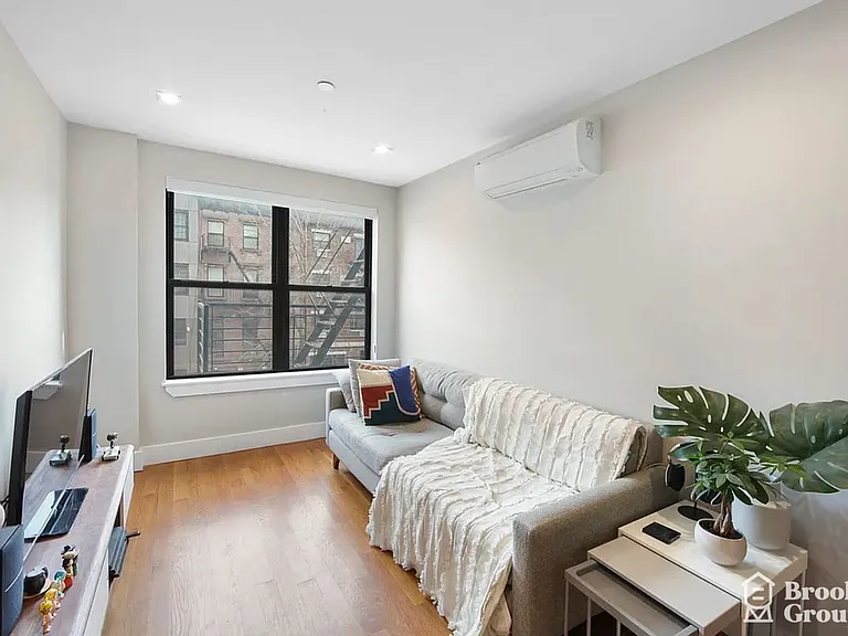 650 Marcy Ave #5 — Photo 4