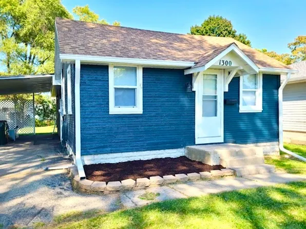 1300 E 15th St, Sterling, IL 61081