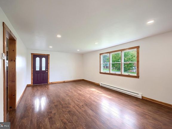 5th image of 52 Sedgwick Dr