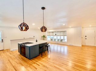 631 Cook St, De Pere, WI 54115