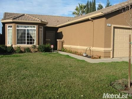 2nd image of 2677 Blossom Cir