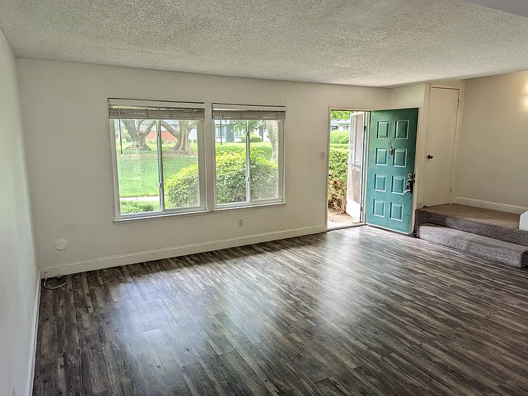 8906 Lanier Way #C — Photo 8