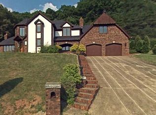 4914 Dempsey Dr, Cross Lanes, WV