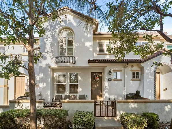 15723 Parkhouse Dr, Fontana, CA 92336