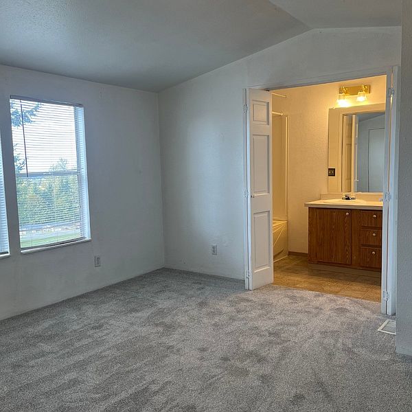 5th image of 23811 101st Avenue E #16