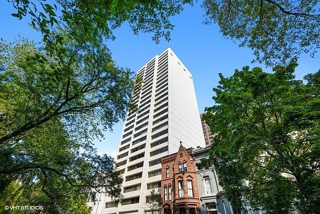 1st image of 1415 N Dearborn Pkwy #22B