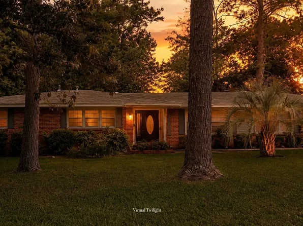 2832 S Colonial Dr, Montgomery, AL 36111