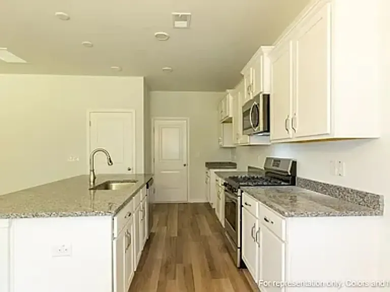 125 Carolina Grove Blvd — Photo 4