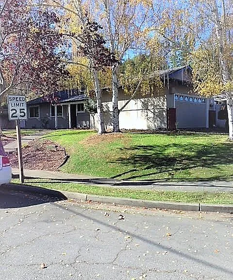 2701 Center Rd — Photo 1