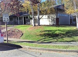 2701 Center Rd, Novato, CA 94947