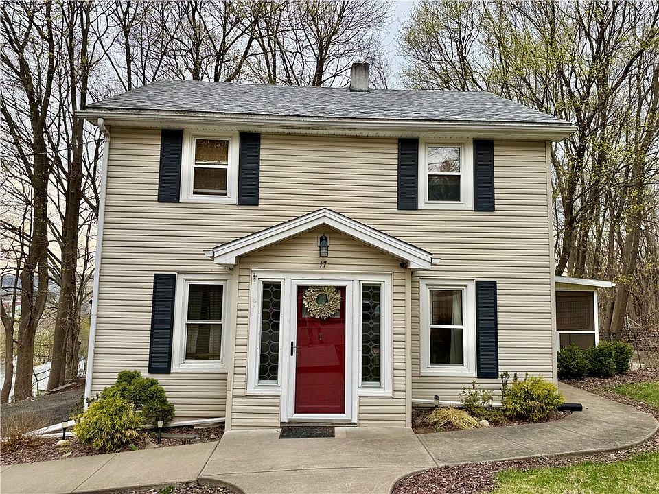 1st image of 17 Phinn Ave