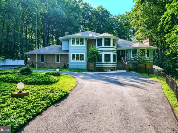 8971 Furrow Ave, Ellicott City, MD 21042
