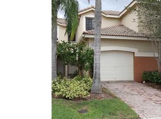 3841 Pond Apple Dr, Weston, FL 33332