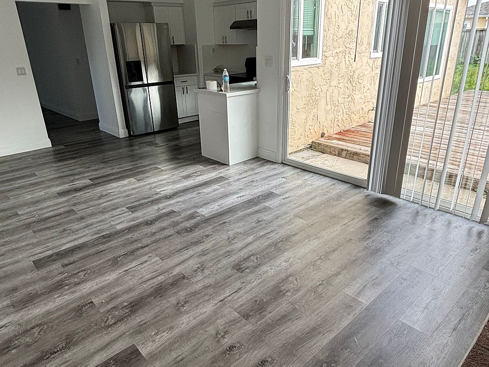 Kitchen / dining area