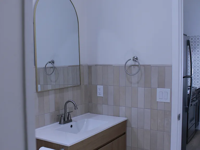 2869 Ridgeway Dr #B — Photo 6