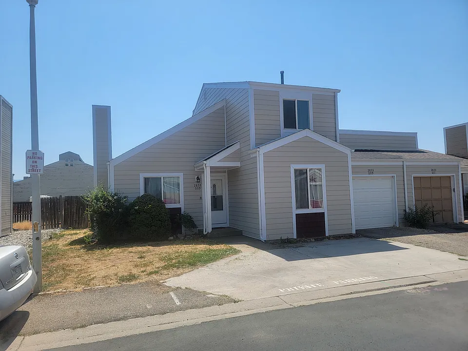 2833 Quincy Ct