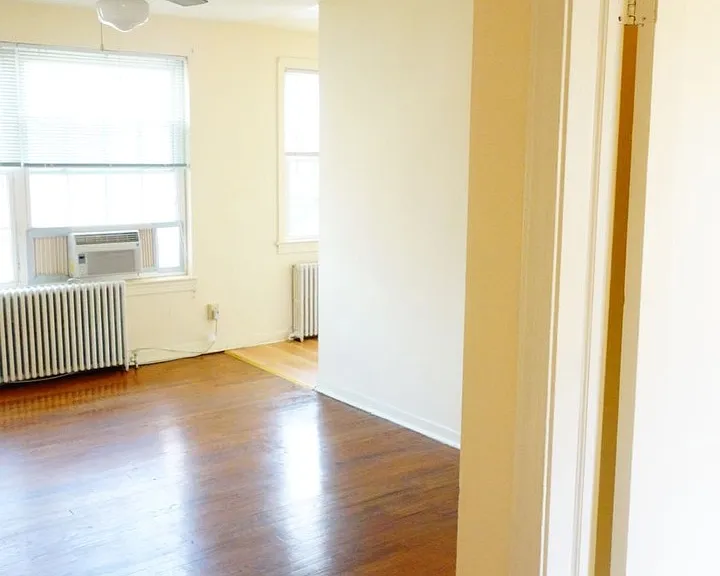8400 Greenwood Ave — Photo 21