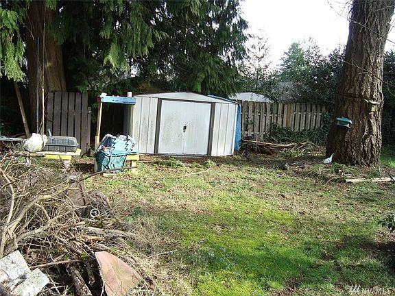 5th image of 1228 Neil St NE
