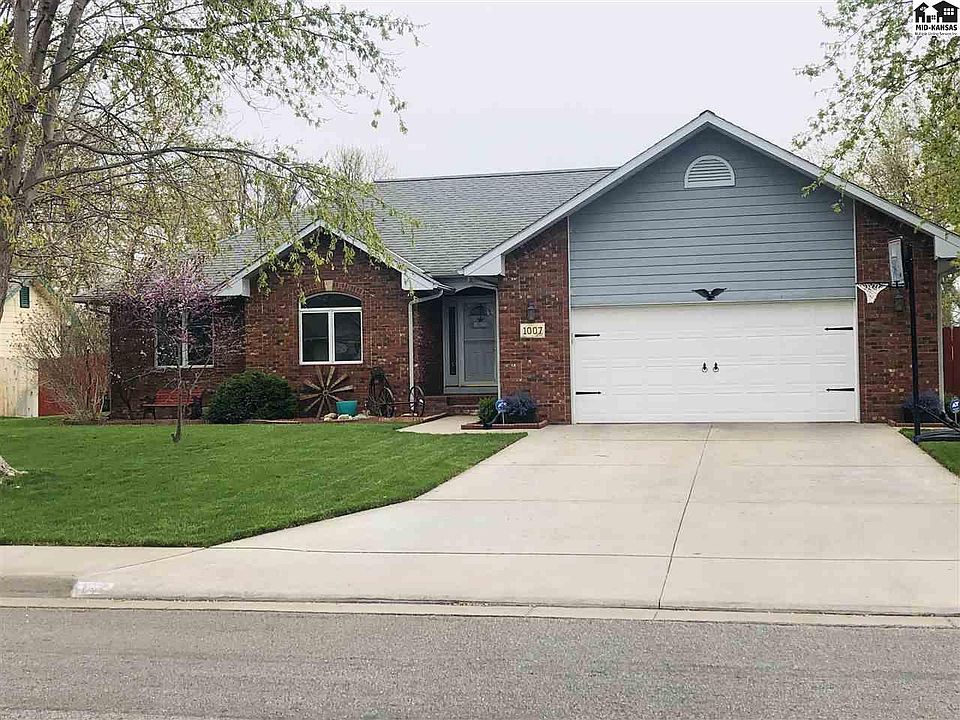 1st image of 1007 Barberry Dr