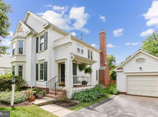 6584 Forsythia St, Springfield, VA 22150