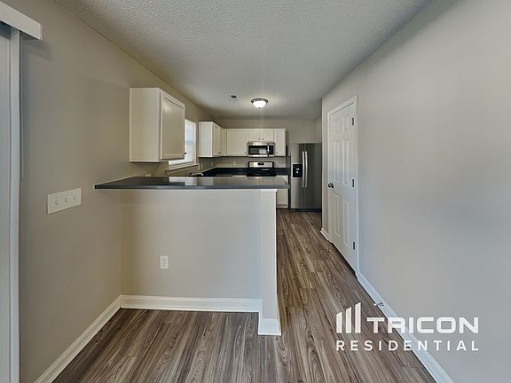 4th image of 4441 Devonhill Ln