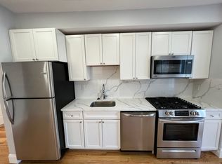 372 Oxford St #4, Cambridge, MA 02140