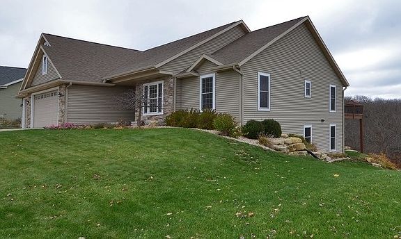 4th image of 2928 Green Ave
