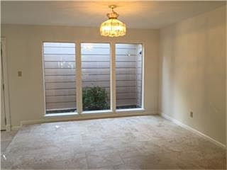 4th image of 1119 Cragmore Dr