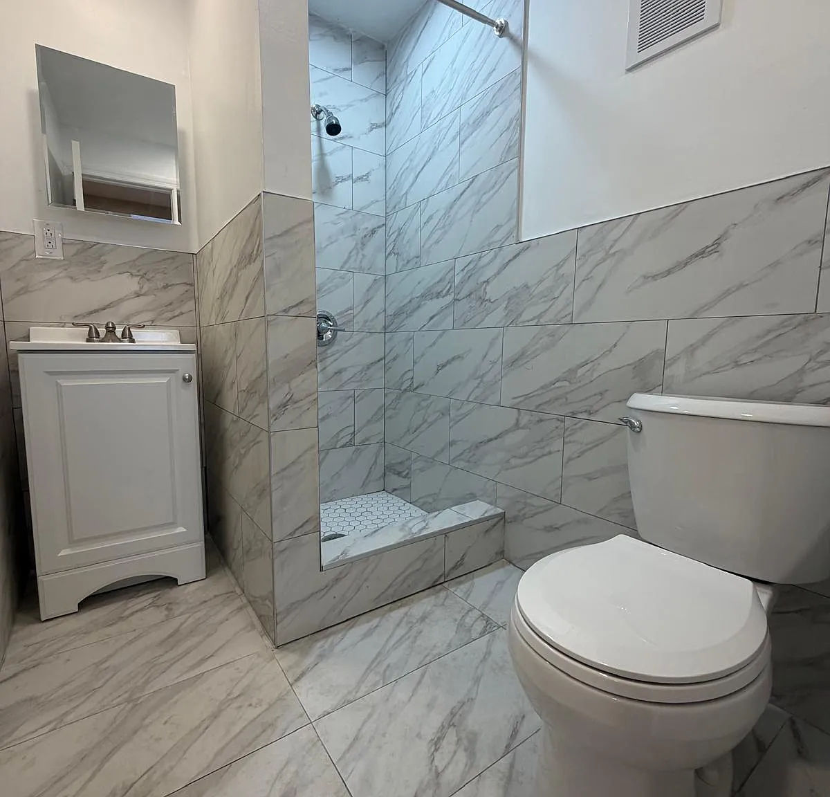 Sycamore Ln, Bellmore — Photo 4