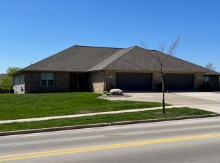 1864 Ontario Rd, Green Bay, WI 54311