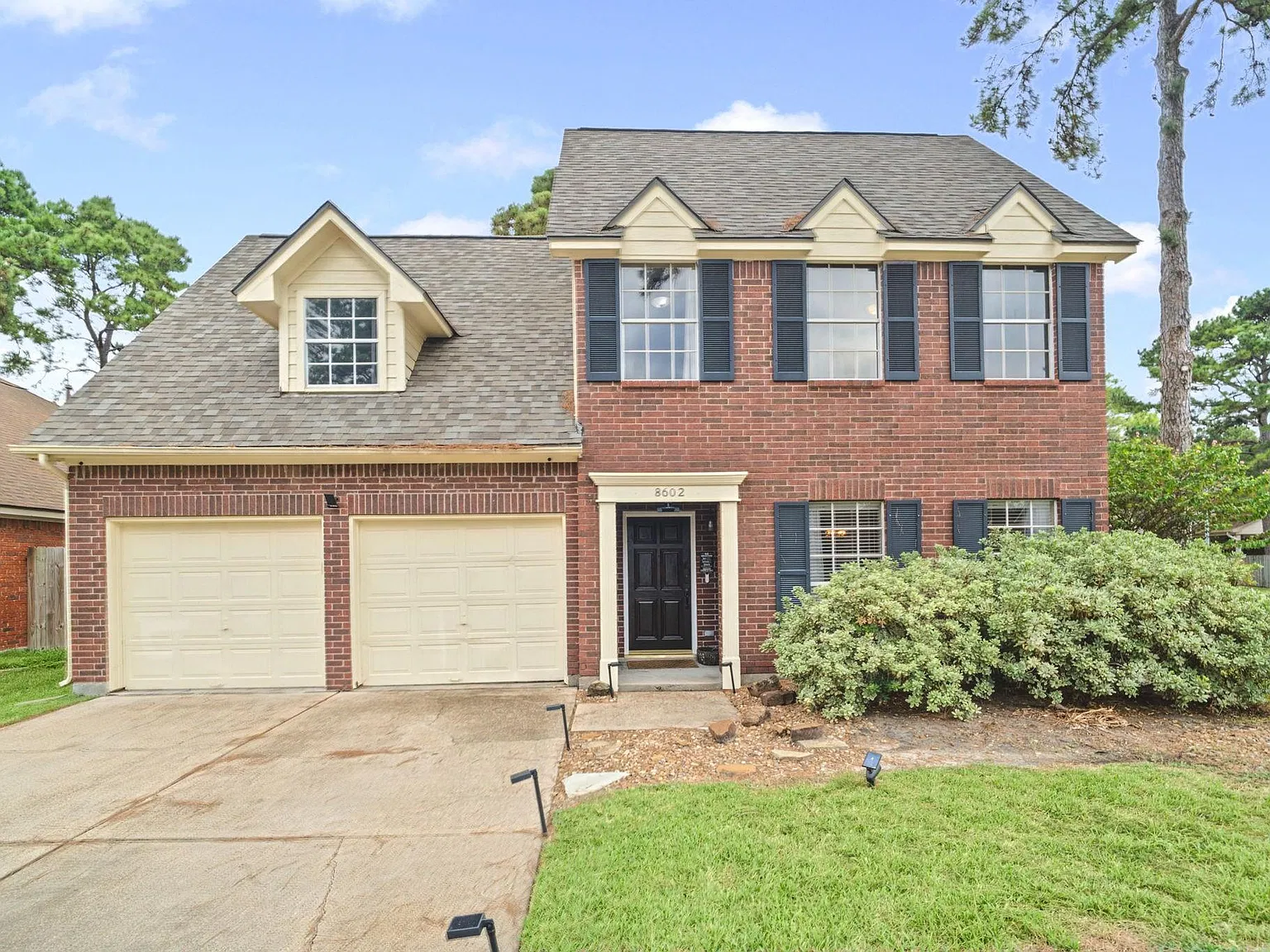 4 bed, 2.5 bath, 2177 sqft, $2,200 — Photo 1
