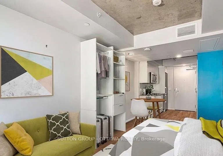 105 Champagne Ave S #2208 — Photo 8