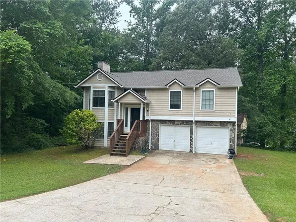 3951 McGill Dr, Decatur, GA 30034